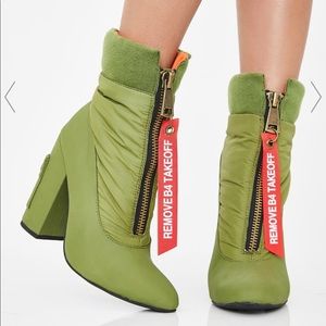 Catching Flight Heeled Boots - Army Green